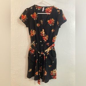 Women’s Juniors Exhilaration Floral Dress, Size XS